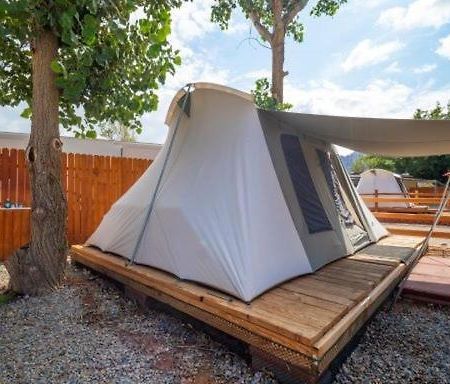 Funstays Glamping Setup Tent In Rv Park #2 Ok-T2 Moab Exteriér fotografie