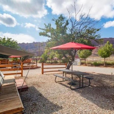 Funstays Glamping Setup Tent In Rv Park #2 Ok-T2 Moab Exteriér fotografie
