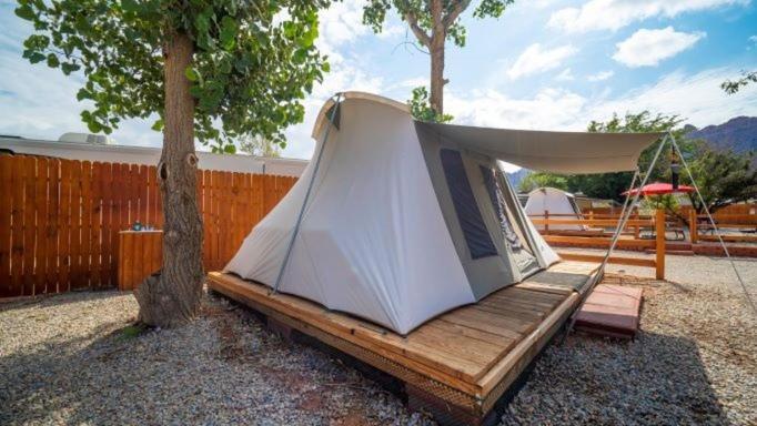 Funstays Glamping Setup Tent In Rv Park #2 Ok-T2 Moab Exteriér fotografie