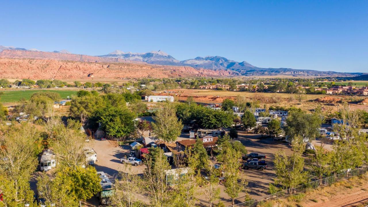 Funstays Glamping Setup Tent In Rv Park #2 Ok-T2 Moab Exteriér fotografie